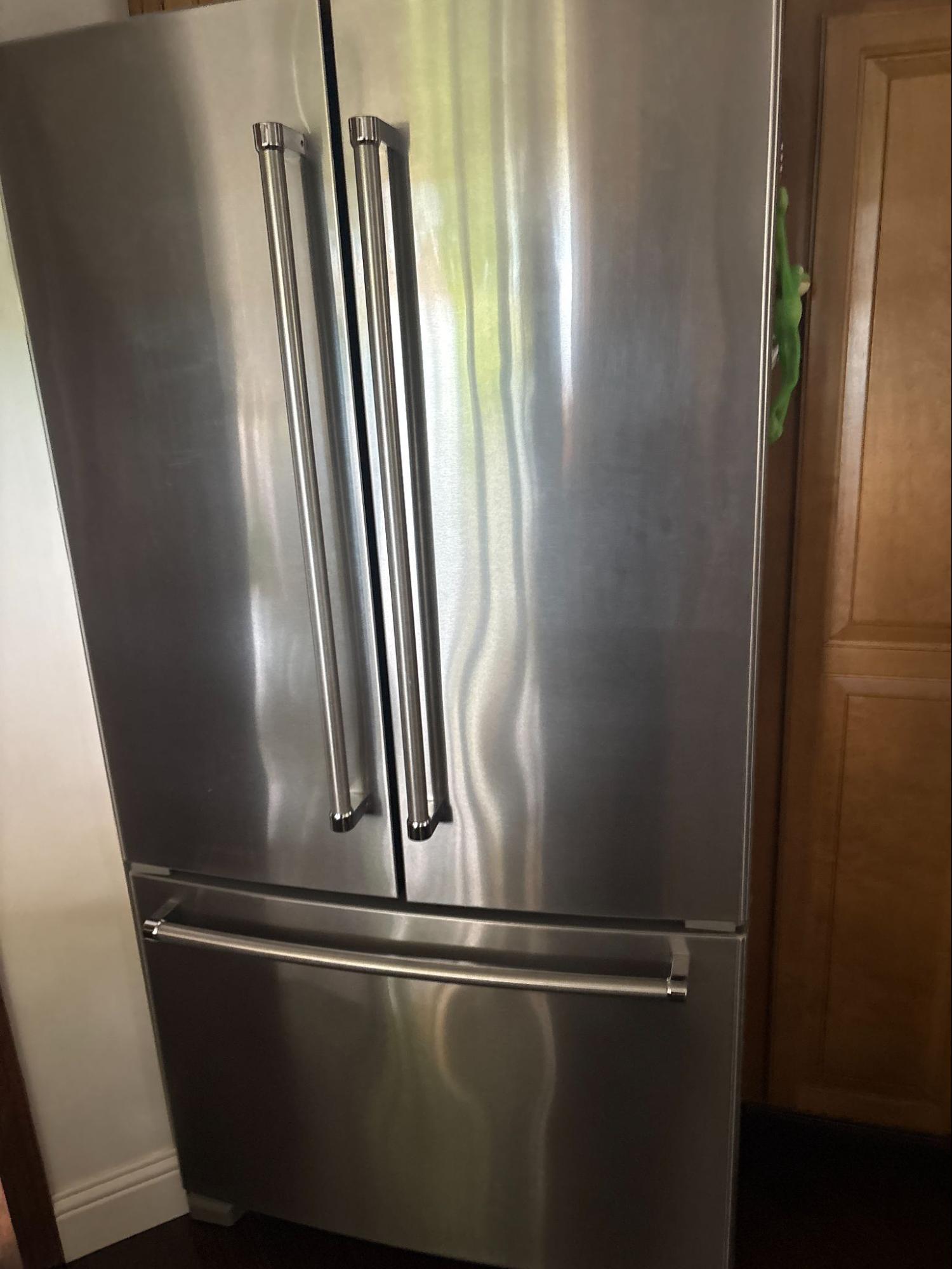 KitchenAid KRFF305ESS00 refrigerator inspected for ice-maker and door-gasket problems in Happy Valley, Oregon